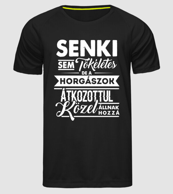  minta fekete pólón