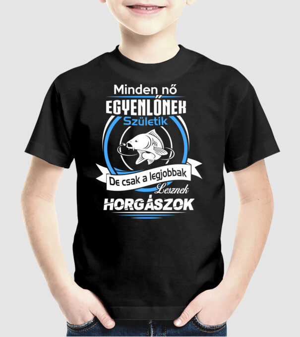  minta fekete pólón