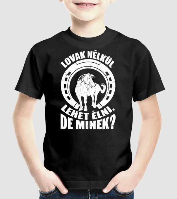  minta fekete pólón