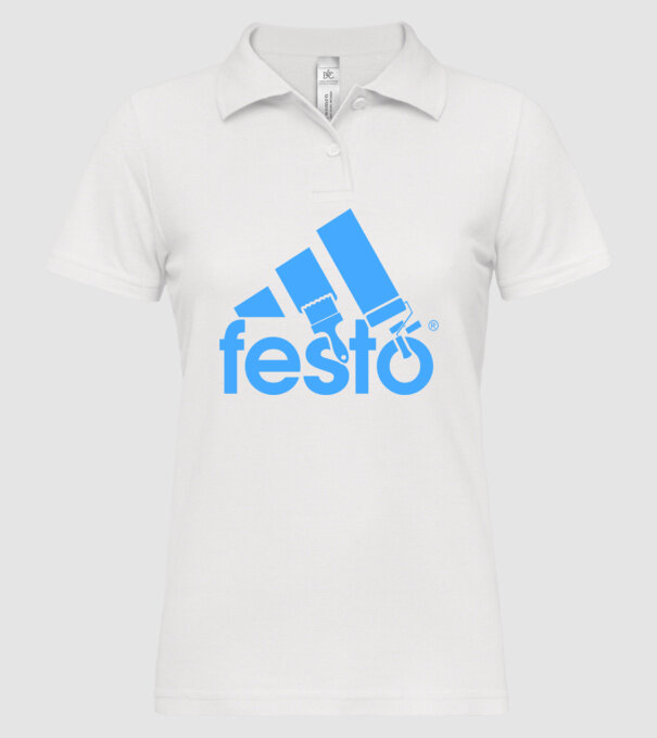  minta fehér pólón