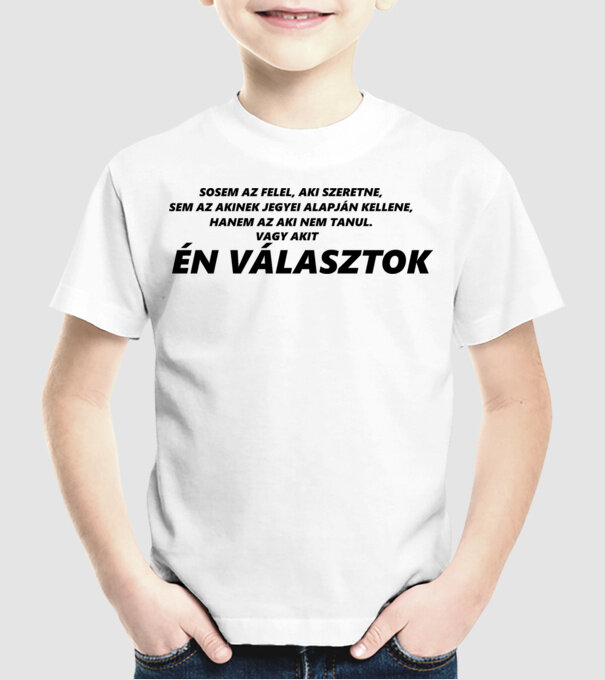  minta fehér pólón