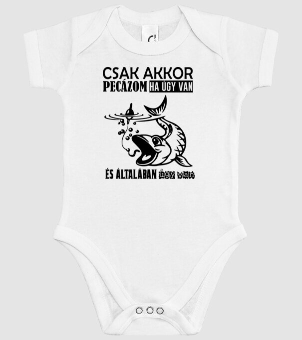  minta fehér pólón
