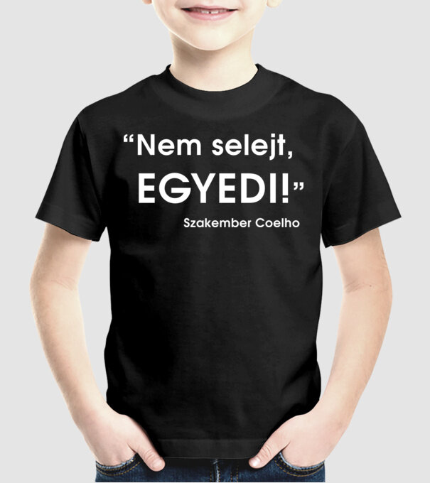  minta fekete pólón