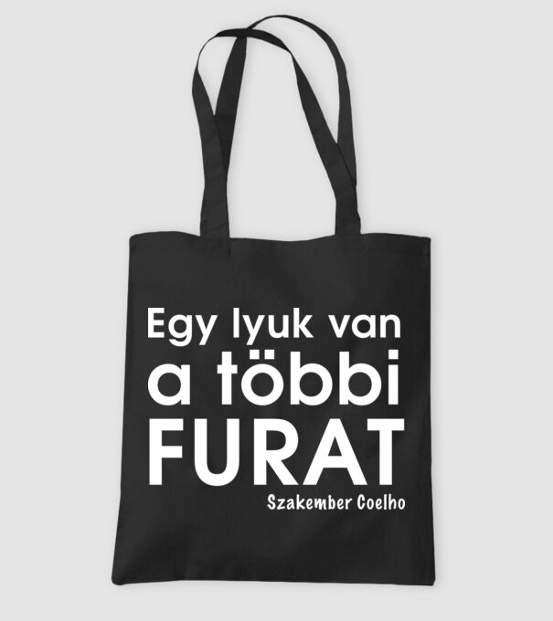 minta fekete pólón