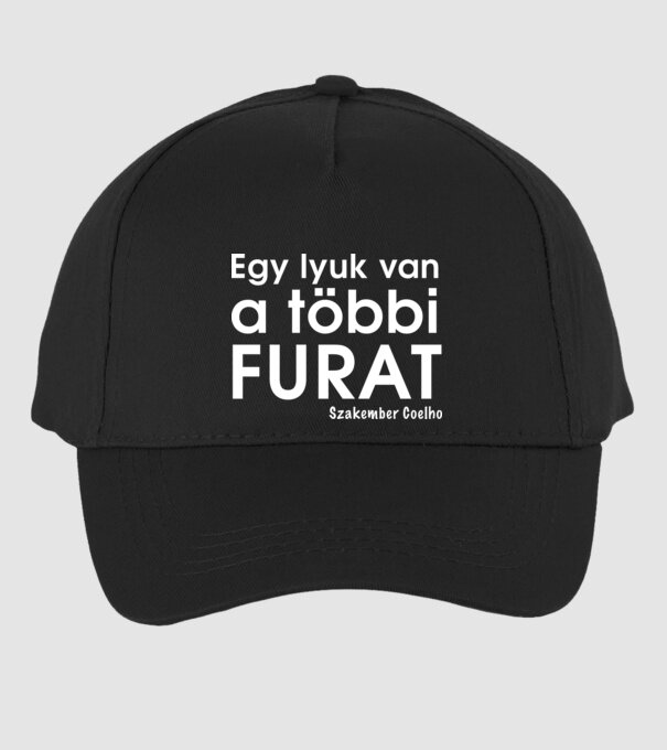  minta fekete pólón