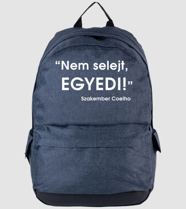  minta farmerkék pólón