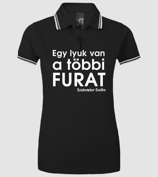  minta fekete pólón