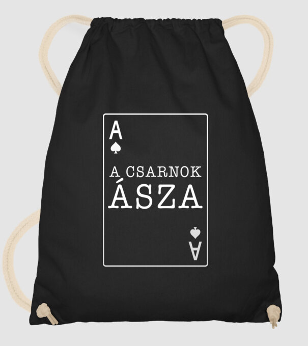  minta fekete pólón