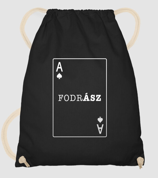  minta fekete pólón