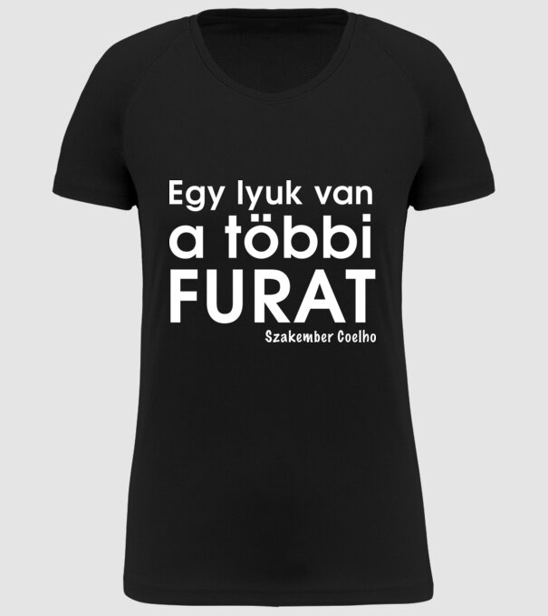  minta fekete pólón